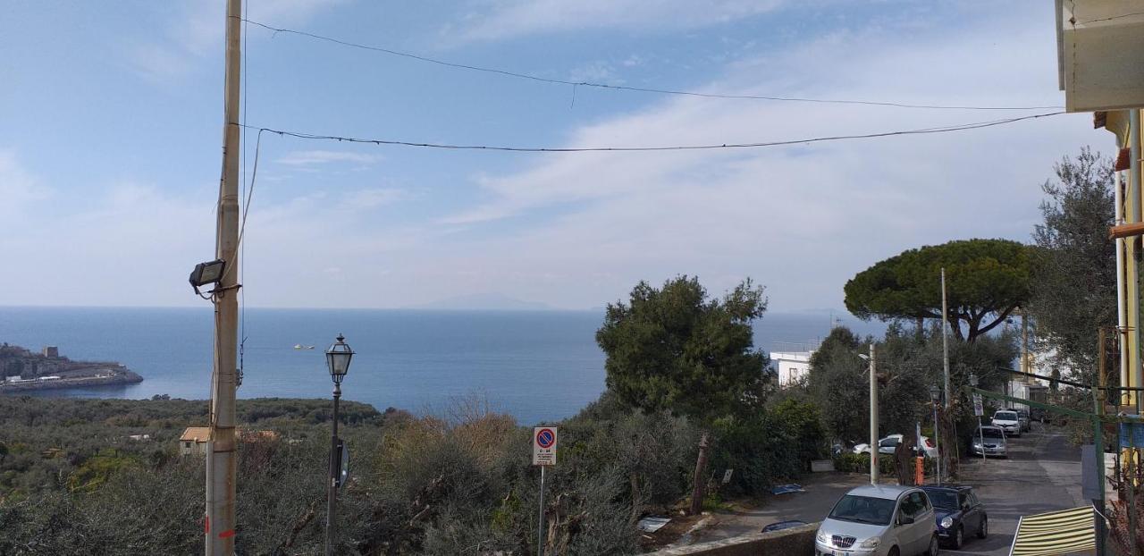 Apartment Regina Giovanna Sorrento Exterior foto